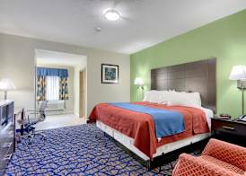 Rodeway Inn & Suites 3