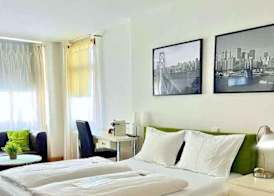 The Square Coburg 4