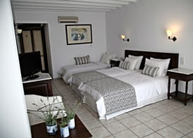 Pelican Bay Hotel 4