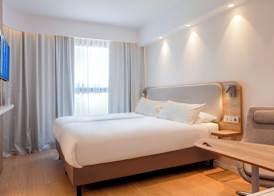 Holiday Inn Express & Suites Barcelona - Sabadell by IHG 4