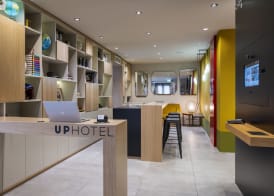 Up Hotel 2