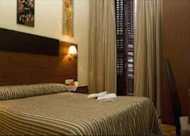 Hostal Atocha Almudena Martín 5