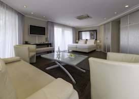 Cityhotel Kaiser Karl Aachen 5