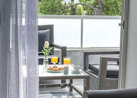 Athenian Riviera Hotel& Suites 5
