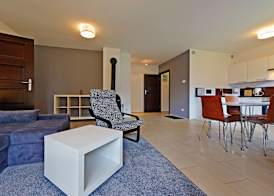 Wonder Home - Domki górskie z kominkami na kameralnym osiedlu - plac zabaw na terenie kompleksu 3