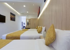 24 Gold Hotel 2