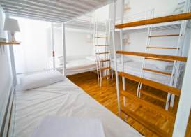 New Generation Hostel Como Lake 4