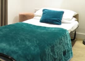 Tudors eSuites Balcony Apartment 4