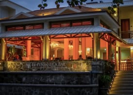 Le Peninsula Bay Beach Resort & Spa 2