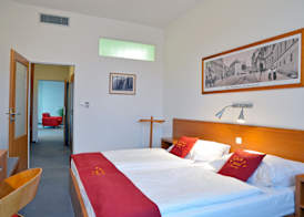 Avanti Hotel 4