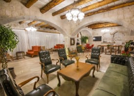 Hera Cave Suites 4