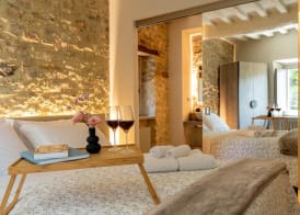 Forma Your Boutique Suite 3