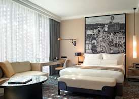Hotel Stripes Kuala Lumpur, Autograph Collection 4