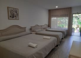 HOTEL RIOMAR 5