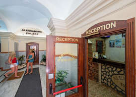 Alessandro Palace & Bar 2