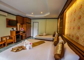 Phi Phi Andaman Beach Resort 4