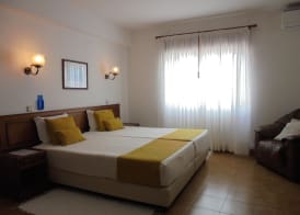 Boutique Hotel Marina S. Roque 3