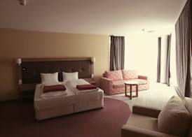 Nashira Kurpark Hotel 5