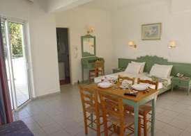 Andromeda Hotel Apartments 4