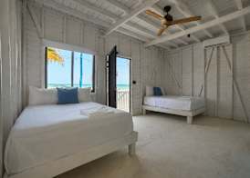 El Faro Beach Front by ÓOL Hotels 3
