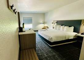 La Quinta by Wyndham Ft. Worth - Forest Hill, TX 5
