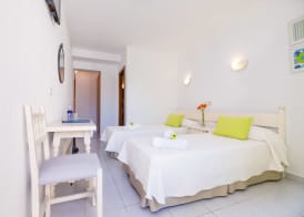 Garau Petit Hotel 3