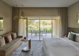 ERTH Abu Dhabi Hotel 5