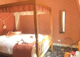Cannon House Guest House 3