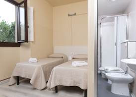 Hotel & Hostel 7 3