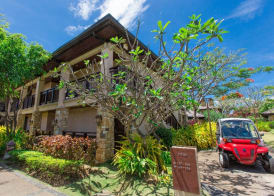 Crimson Resort and Spa - Mactan Island, Cebu 4