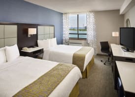 Waterfront Hotel Downtown Burlington 3