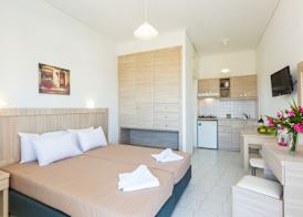 Yiannis Apartments 2