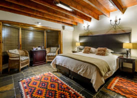 Mongena Private Game Lodge 4