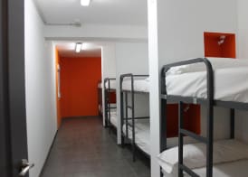 Olé Backpackers Hostel 4
