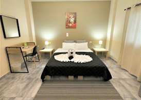 Achillion Hotel Piraeus 2