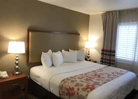 Hawthorn Suites 5