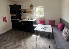 Goodstay Lodges by Urban Space 5