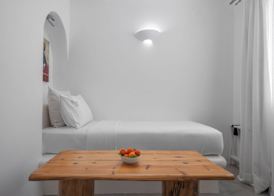 Flaskos Luxury Suites 4