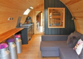 Cairnfold Cabins 4