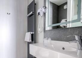 Brit Hotel Le Cottage Le Mans Sud 5
