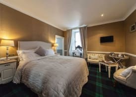 The George Hotel 2