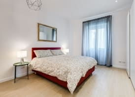 Lovely 3 rooms apartment close Trastevere Station 2