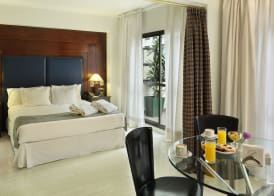 Hotel Dolmen 5