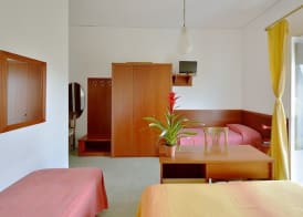 Hotel Riviera 5