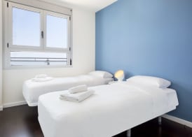 Port Forum Apartments by Olala Homes 5
