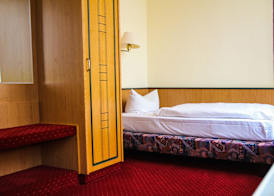 Waldsee Hotel am Wirchensee 5