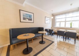 Comfort Hotel tom Kyle 5