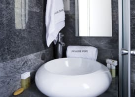 Paradise Cove Luxurious Beach Villas 4