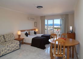 Apartamentos Jardins da Rocha 4