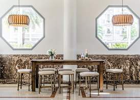 Essex House Hotel 3